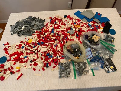 Lot of  loose legos Creator Halo magazines Vintage Samsonite  - Image 1 of 4