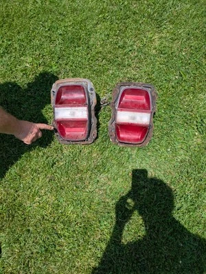 1968 年福特银河 500 二手原始设备制造商后尾灯总成 — 第 1/4 张图片