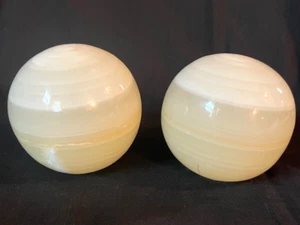 White Onix Onyx Orb Bookends/Paperweight Hand Carved in Mexico - Picture 1 of 6