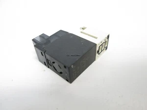 Válvula solenoide SMC VQ120-5LO, 3 puertos, 2 poses. Doble cierre, 24 VDC - Imagen 1 de 2