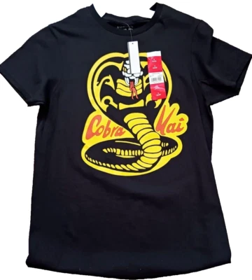 Camiseta Cobra Kai Karate Niño Gráfica Camiseta Para Hombre Pequeña Negra Sólida Manga Corta Nueva Foto 1 de 3