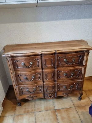 Commode Arbalète galbée sur les côtés  style Louis XV - Photo 1/4