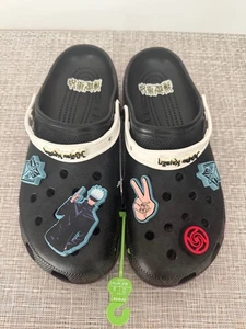 Crocs Jujutsu Kaisen Classic Clog Sandale Herren Multi Größe Unisex 208874 NEU - Bild 1 von 4