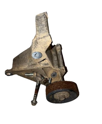 Soporte de montaje de compresor de aire acondicionado alternador superior Jeep Wrangler 1991-1995 53007602  Foto 1 de 4