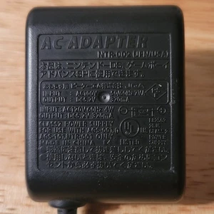 Cargador de pared/adaptador de CA OEM Nintendo Gameboy Advance SP - AGS-002 - probado/funciona - Imagen 1 de 4