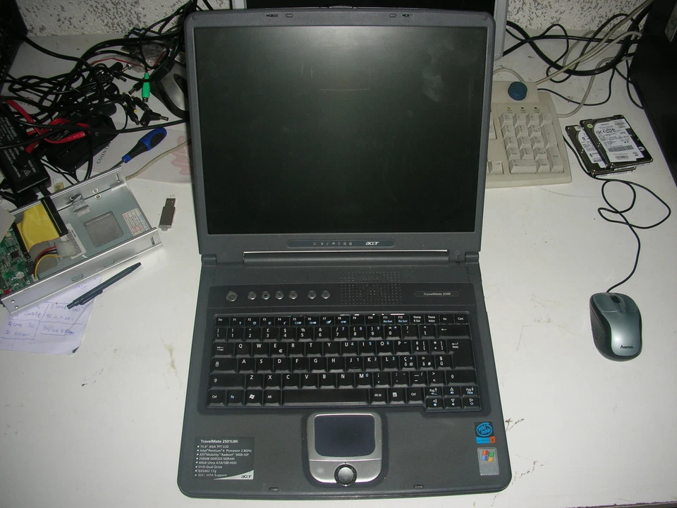 Acer TravelMate 2501LMi - Image 1 of 1