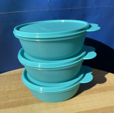 Tupperware Classic Round Bowl Container 650mil BlueColors W/Glitter Set of 3 New - Image 1 of 4