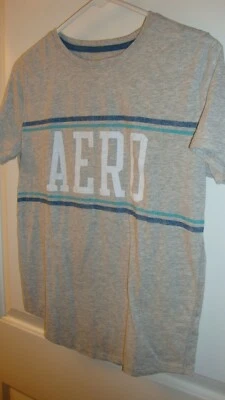 Aeropostale Boy's Youth Medium Gray Striped T-Shirt Logo Lightweight Soft     18 - Imagem 1 de 3