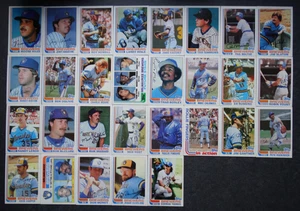 MILWAUKEE BREWERS 1982 Topps Equipo Set 29 Cartas SERIE MUNDIAL Equipo YOUNT Molitor + - Imagen 1 de 1