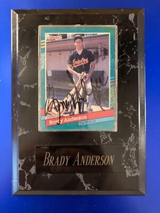 1991 Donruss Brady Anderson #668 - Autographed - In Plaque - Signed