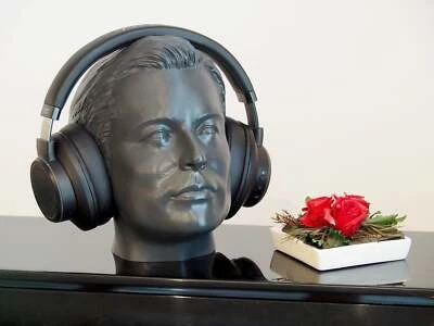 Soporte para auriculares Elon Musk | Soporte para auriculares | Soporte para auriculares VR | Decoración del hogar Foto 1 de 4