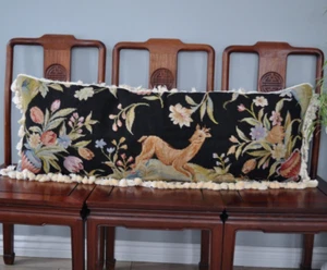 Funda de almohada con aguja de lana negra ciervo con jarrones de flores cojín de cama 16x45 - Imagen 1 de 12