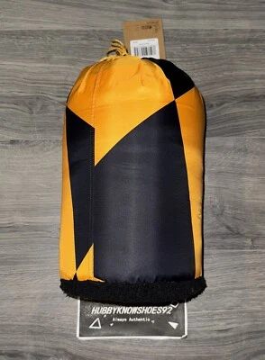 The North Face Poncho Blanket Fuzzy Wawona in Summit Gold Geodome Print NEW - Image 1 of 4