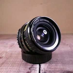 SIGMA Mini Wide 28mm f2.8 Wide Angle Lens for Pentax PK fit - Picture 1 of 4