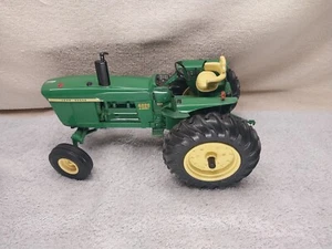 Consola lateral tractor precisión John Deere 4020 escala 1/16 delantera ancha. - Imagen 1 de 6