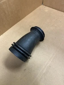 BMW E30 Ansaugschlauch vorne vom Luftfilterkasten  M40 316i, 318i, 1709770  - Bild 1 von 3