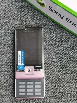 Sony Ericsson T715 Unlocked 2G 3G 3MP 2.2" Classic Keyboard Slider Phone - Image 1 of 4
