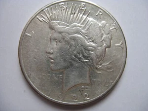 1922 United States Of America One Dollar Liberty Peace Coin - Picture 1 of 2