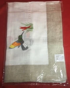 Table Cloth Embroidered Hummingbirds Flowers Embroidery Domestic Dressing 36x36 - Foto 1 di 5