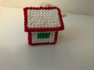 VTG Handmade Holiday Knitted House Home Hanging Xmas Ornament White Red Green - Picture 1 of 3