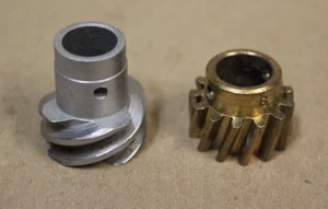 1918-1923 Chevrolet Generator model GH Drive & Distributor Gear set - Picture 1 of 4