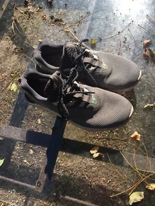 Under Armour HOVR trainers - Picture 1 of 13