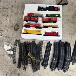 Lot Of Mix Bachmann 00612 Santa Fe Thunderbolt RTR HO Scale Electric Train Set - Picture 1 of 10