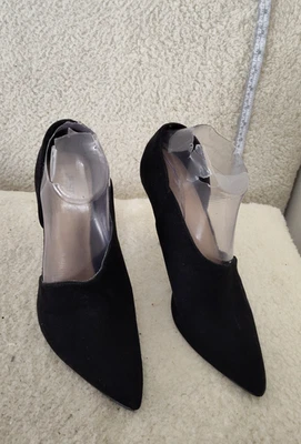 Zapatos de salón JustFab para mujer 7,5 negros imitación gamuza tacón alto tacón de aguja Foto 1 de 4