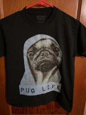 Camiseta Pug Life. Grande juvenil. Negro. Usado. Buen estado. Foto 1 de 3