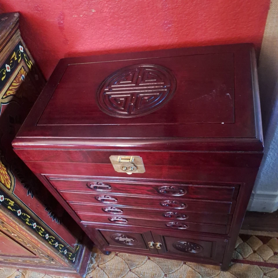 Cofre de cubiertos oriental de madera vintage - Armario de pie  Foto 1 de 4