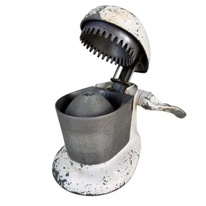 Vintage Juice-O-Mat Rival NJ-848 Tilt Top Manual Citrus Press Juicer USA White - Picture 1 of 12