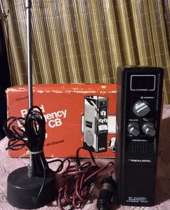 REALISTIC 21-1506 ROAD EMERGENCY 2 WAY CB RADIO 40 CHANNEL TRC-412 - Picture 1 of 1