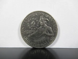 United States Bicentennial Washington Quarter 1976 Coin A0102 - Picture 1 of 2