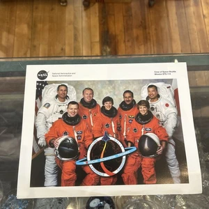 NASA Space Shuttle STS-114 Crew Hand Signed Vintage 8x10 Photo - Picture 1 of 6