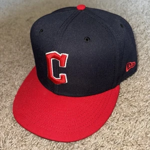 New Era Cleveland Guardians MLB Navy Official On Field 59FIFTY Fitted Hat 7 7/8 - Picture 1 of 5