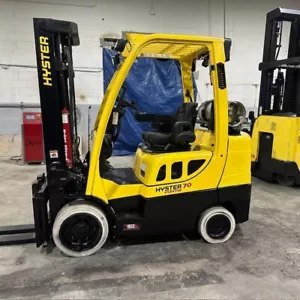 2016 Hyster S70FT 6000lbs Used Forklift Triple Mast LP Gas Sideshift 7257 Hours - Picture 1 of 19