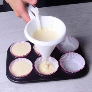 Adjustable Handheld Baking Funnel – Dispenser for Batter, Cream, Chocolate - Picture 1 of 6