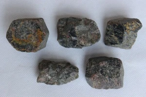 680g 5pCS NATURAL ROSEO GRANATE CUARZO CRISTAL GEMA PIEDRA ORIGINAL 1 - Imagen 1 de 12