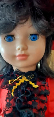 BAMBOLA VINTAGE ANNI 60 - Immagine 1 di 4