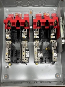 Eaton DH422FGK 60 A 4‑Pole Fusible Heavy-Duty Safety Switch (240 VAC, NEMA 1) - Picture 1 of 5
