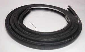 OEM 1996 96 SEADOO SPX 717 720 PARACHOQUES LATERAL MOLDURA INSERTO NEGRO 291000697 E43-10 - Imagen 1 de 3