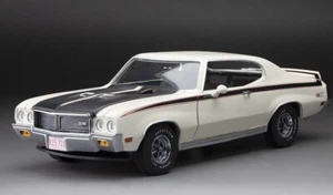 1970 Buick GSX White at 1:18 Sun Star SUN5701 - Picture 1 of 4