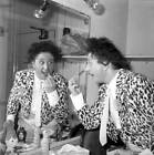 Ken Dodd Backstage His Dressing Room Performance "doddys Here - 1967 Old Photo