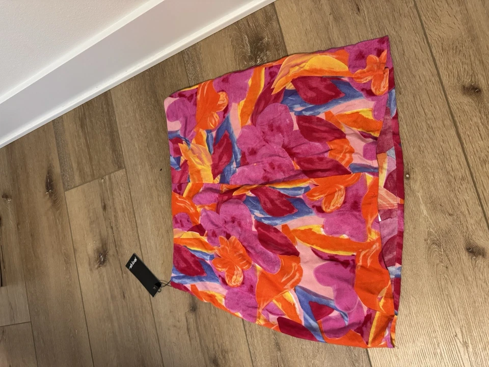 Nasty Gal Brillante Estampado Floral Mini Falda Pelmet Rosa Caliente Nueva Con Etiquetas Talla 10 Foto 1 de 4