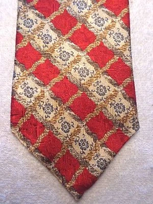 CLAIBORNE MEN TIE RED GOLD AND GREY GEOMETRIC  4 X 59 - Image 1 of 4