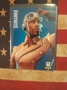 Panini Fortnite Series 1 #180 Maximilian 2019 raro no holográfico lámina EE. UU. casi nuevo - Imagen 1 de 2