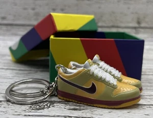 Par de llaveros deportivos 3D esponja Dunk con caja mini regalo bombo zapatilla - Imagen 1 de 1