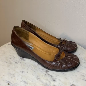 Steve Madden Shoe Womens 7.5 Shoes Brown Leather Wedge heels Slip On -A - Picture 1 of 7