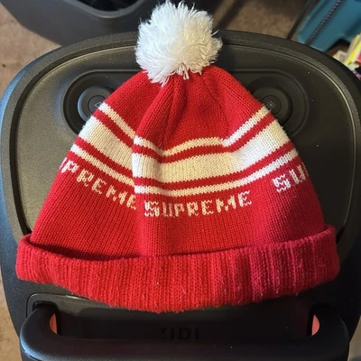Supreme Authentic Classic Stripe Beanie Red FW18 - Image 1 of 4