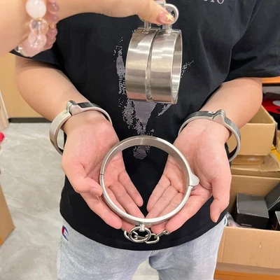 Edelstahl Handschellen Handfesseln Halsband Fesseln Set Bondage Fußfesseln BDSM - Bild 1 von 4